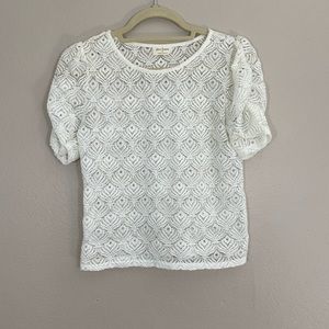Lace 1/2 sleeve top